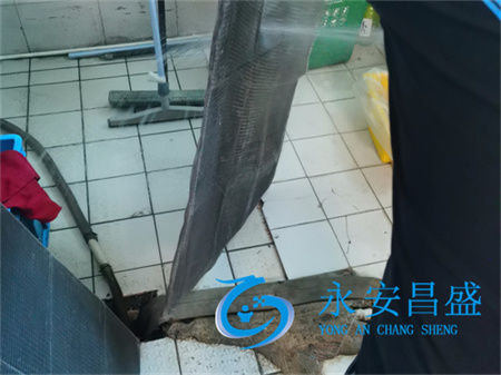 維護(hù)企業(yè)室內(nèi)空氣質(zhì)量 定期清洗中央空調(diào)通風(fēng)管道 確?？諝獬Ｐ?></a></div>
                      <div   id=