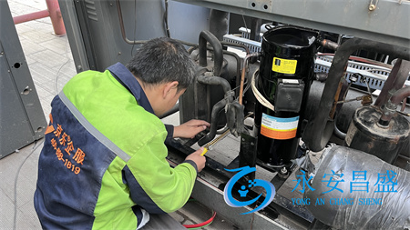 螺桿空壓機(jī)維修保養(yǎng) 螺桿空壓機(jī)維修保養(yǎng)