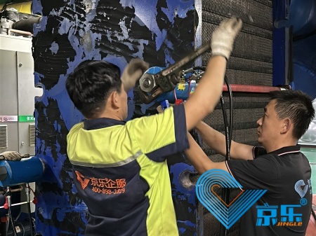 空調(diào)主機(jī)安裝 空調(diào)主機(jī)安裝